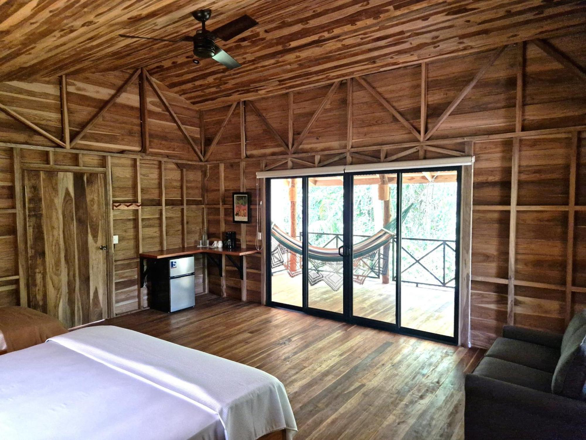 Finca Amistad Cacao Lodge Бійягуа Екстер'єр фото